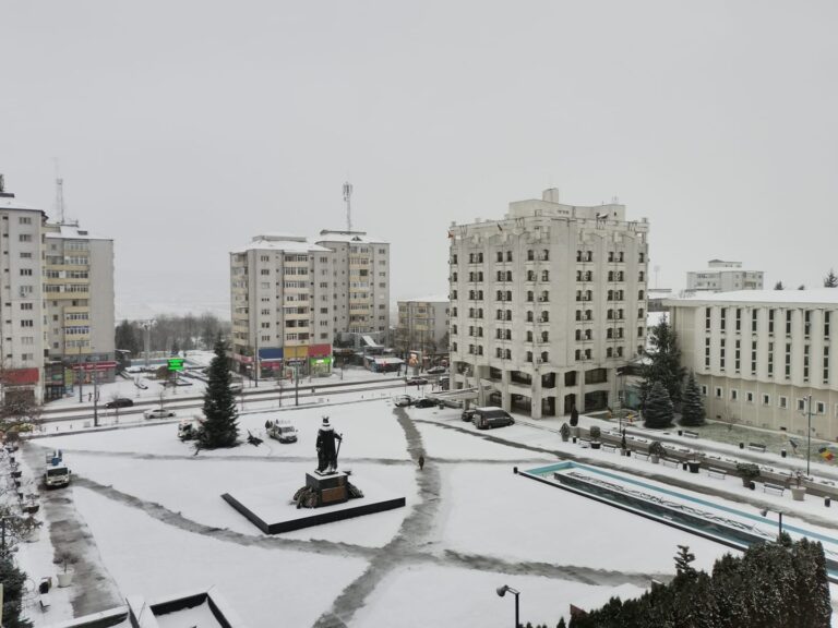 ANM: Ploi, polei și ninsori în Moldova, Bărăgan și Muntenia