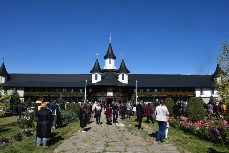 Hramul Mănăstirii Mălinești