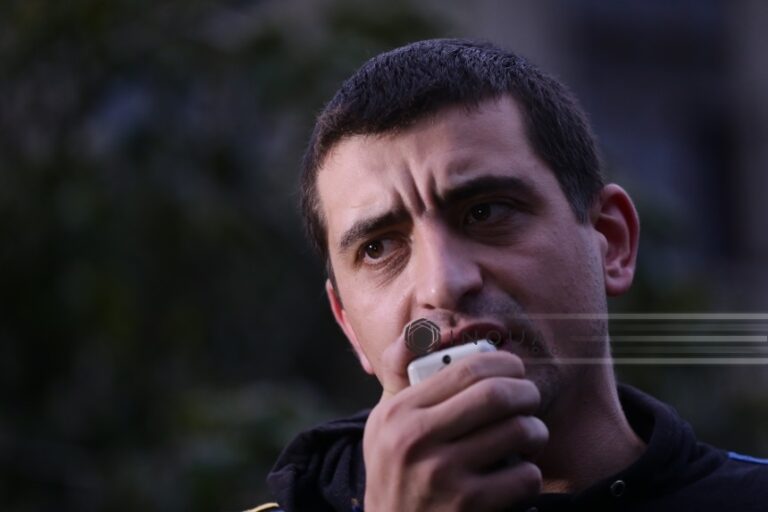 George Simion, după o întâlnire cu Marcel Ciolacu şi Florin Cîţu: Cu siguranţă nu va fi o asumare a răspunderii Guvernului pe certificatul verde. Acesta este un succes al protestului de astăzi