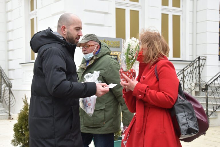 Consiliul Județean Vaslui a oferit mărțișoare de 1 Martie