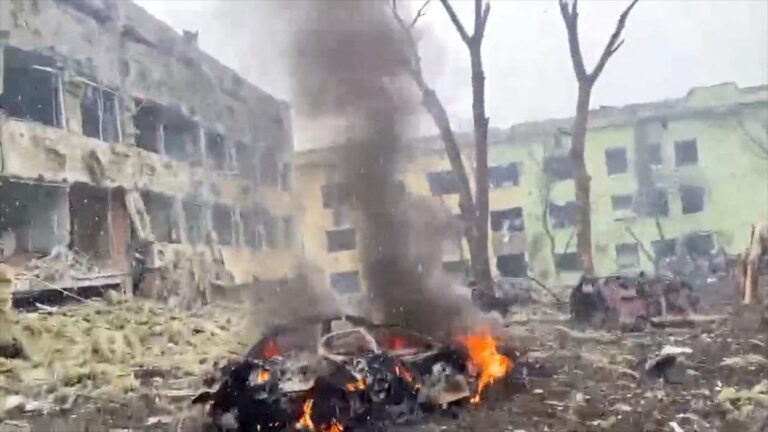 Atacul asupra maternității din Mariupol: Femeia însărcinată rănită în bombardament a murit. Nici copilul nu a putut fi salvat