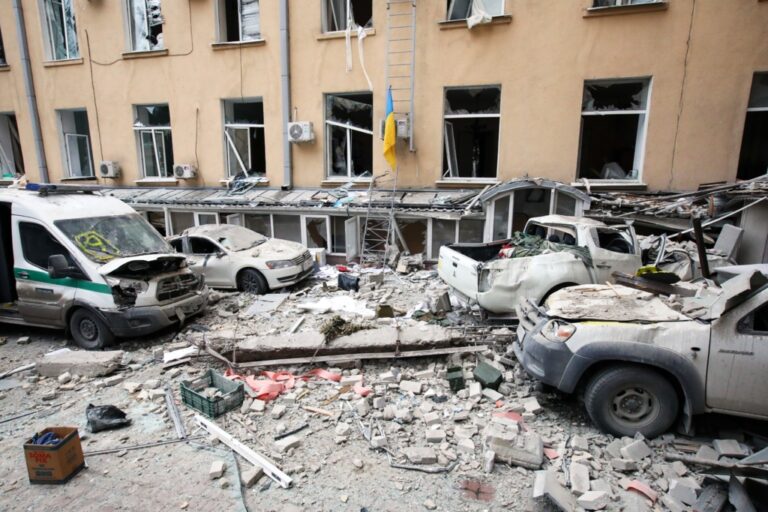A noua zi de război în Ucraina. Cea mai mare centrală din Europa, lovită de bombardamentul Rusiei / Zelenski: „Trebuie să împiedicăm Europa să moară” 