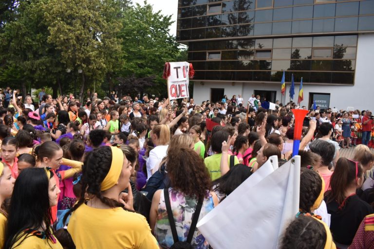 Bârladul a fost gazda celei de a 18-a ediții a Concursului național de dans și costume eco ”Fantezii de vară”