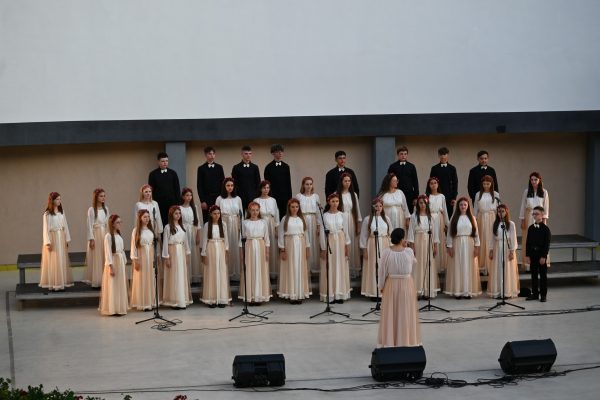 Corul „Belcanto” din Soroca, R. Moldova, este câștigătorul marelui trofeu al Festivalului de muzică laică și religioasă „Gheorghe Cucu”, ediția a XIX-a