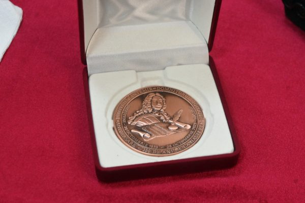 Medalie aniversară „Dimitrie Cantemir” lansată de Muzeul Județean „Ștefan cel Mare” Vaslui