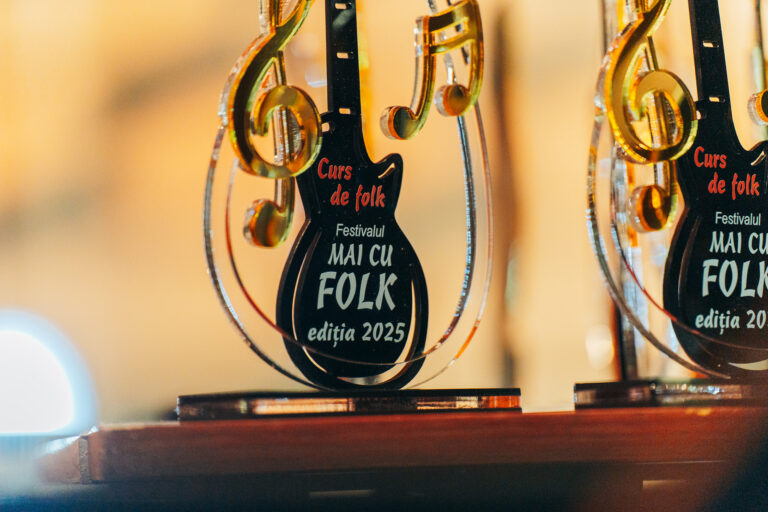 Festivalul „Mai cu Folk 2025” – două zile de muzică, emoție și tinere talente la Vaslui