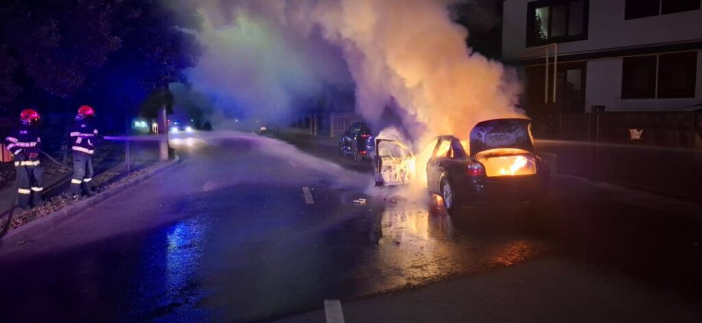 Autoturism cuprins de flăcări în Bârlad