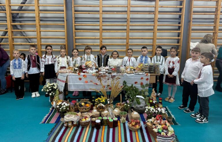 Zi de sărbătoare la Școala „Adrian Porumboiu”: Târgul de Toamnă a unit elevii, părinții și profesorii