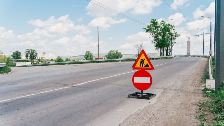 Trafic îngreunat la Podul CFR din Vaslui