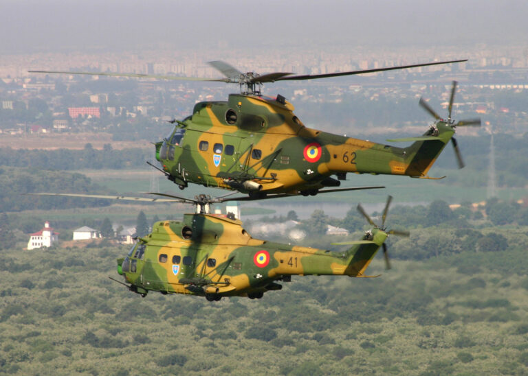 elicopter IAR-330 SOCAT